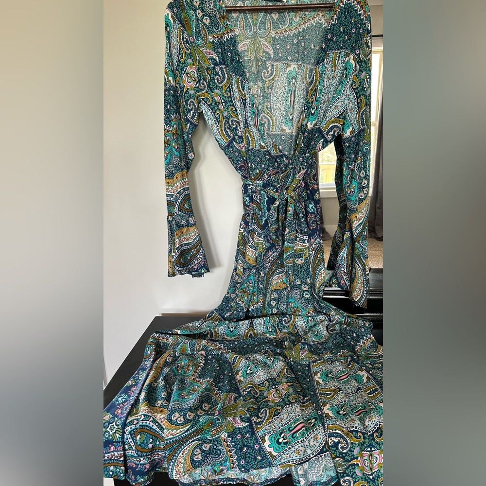 Long sleeve summer wrap around dress. Size L